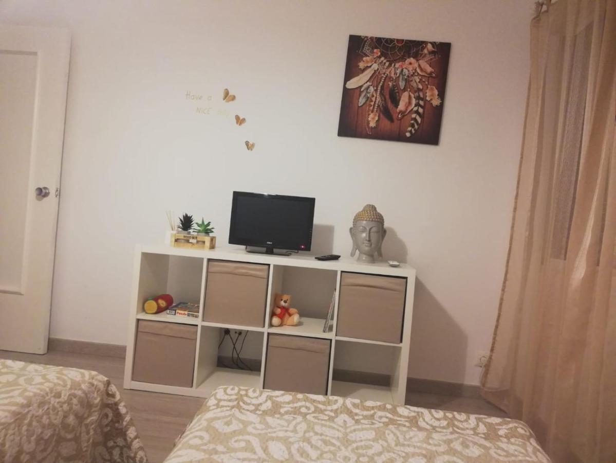 Apartamento Con Encanto "Larios Street" Apartment Malaga Bagian luar foto