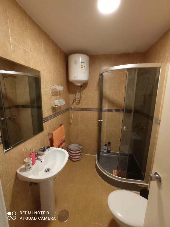 Apartamento Con Encanto "Larios Street" Apartment Malaga Bagian luar foto
