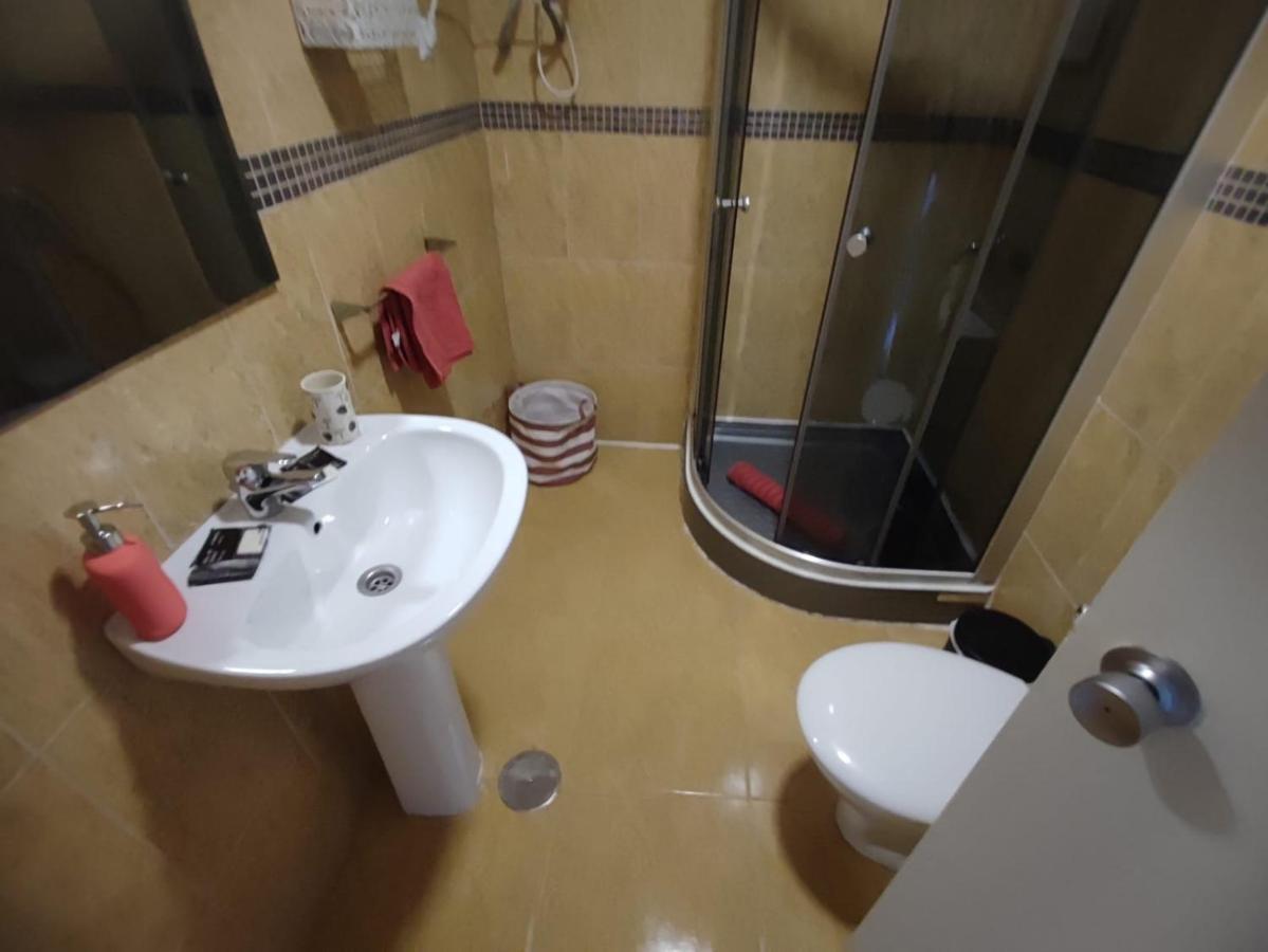 Apartamento Con Encanto "Larios Street" Apartment Malaga Bagian luar foto